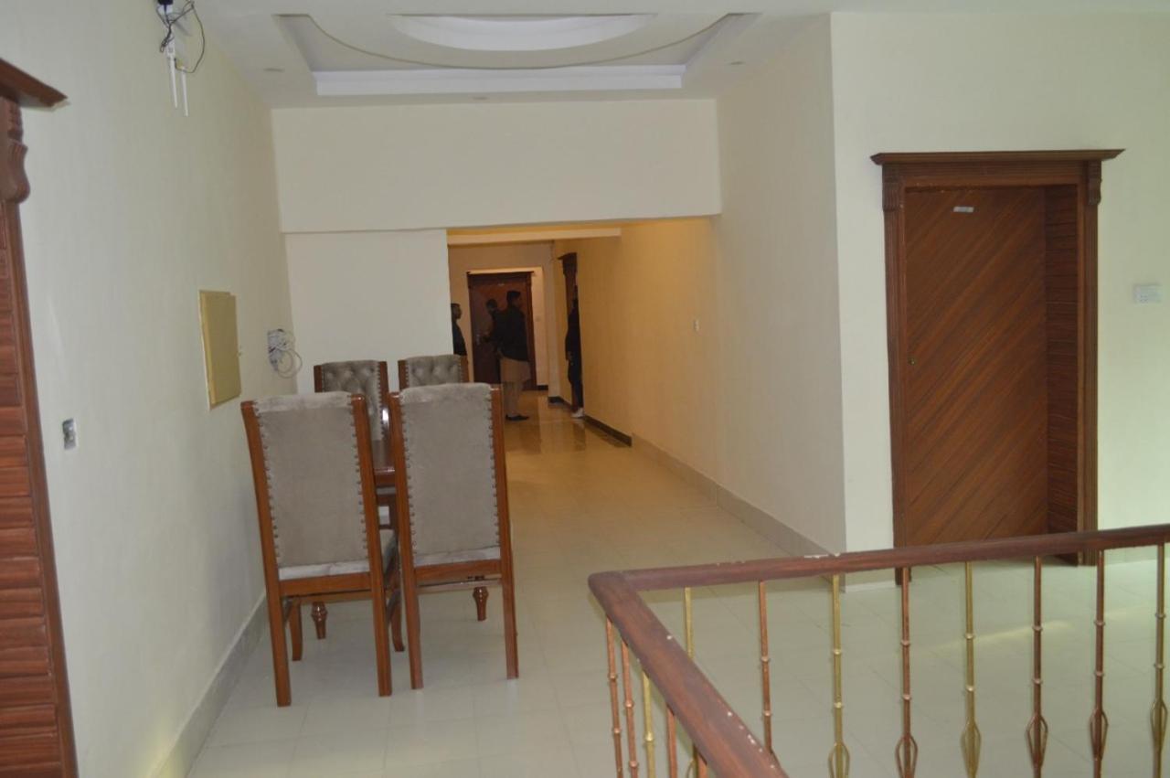 Rose Valet Guest House อิสลามาบัด ภายนอก รูปภาพ