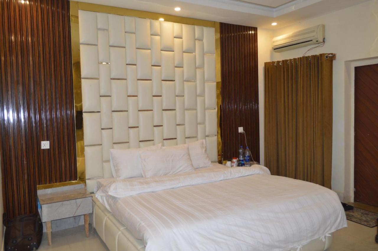 Rose Valet Guest House อิสลามาบัด ภายนอก รูปภาพ